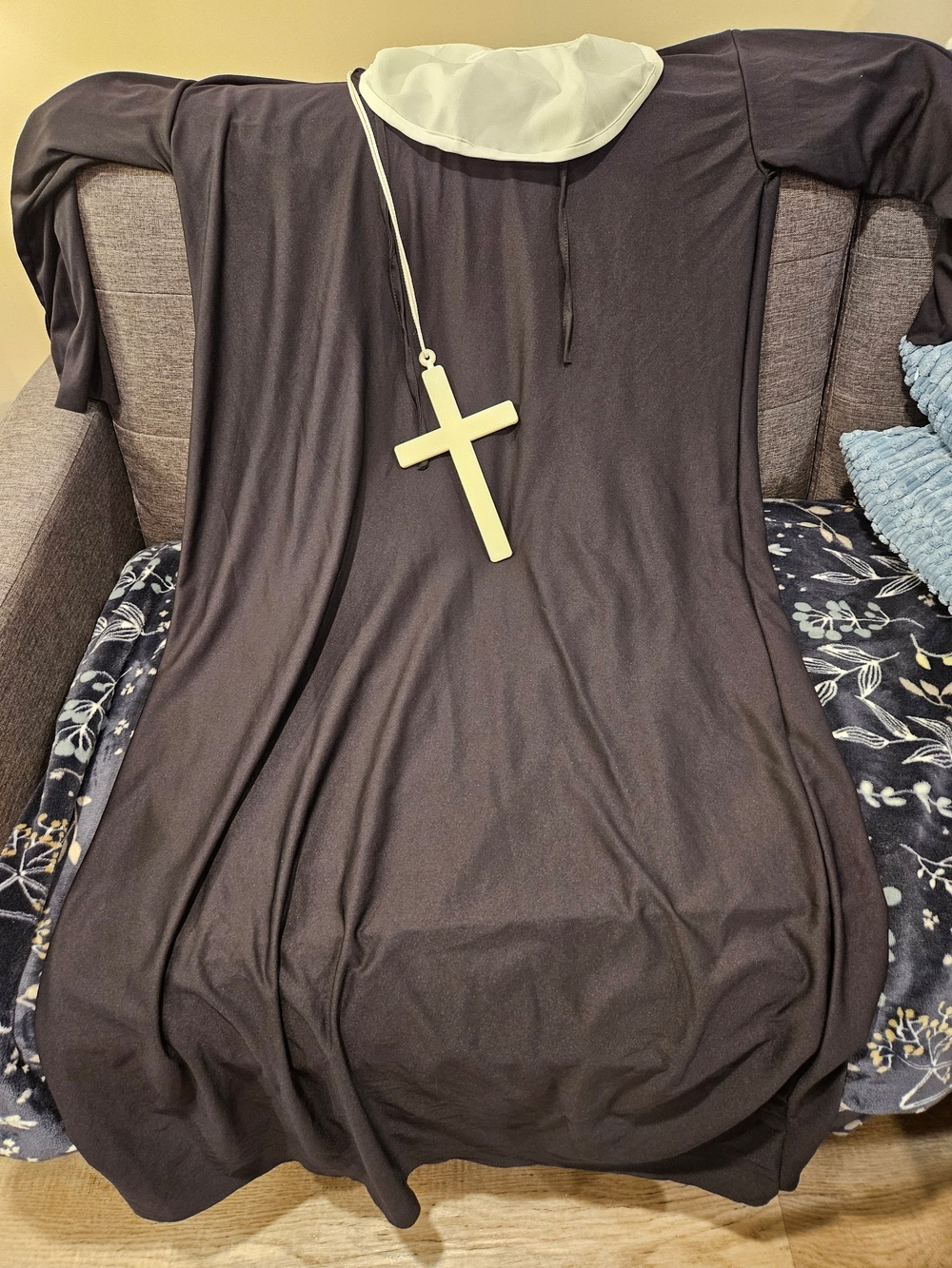 Black Nun Costume Dress with White Collar and Cross